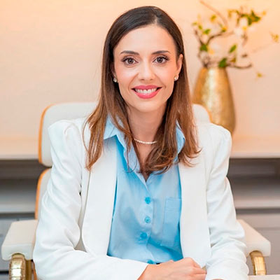 Dra. Lívia Miranda
